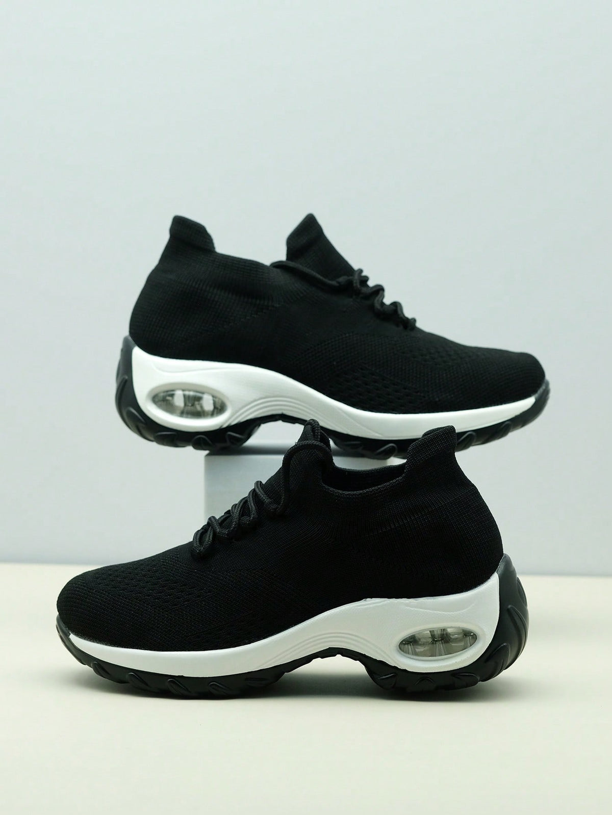 Instap sneakers voor dames met gebreide schacht, sierveters en dikke zool met zichtbare luchtkamer - beeld 10