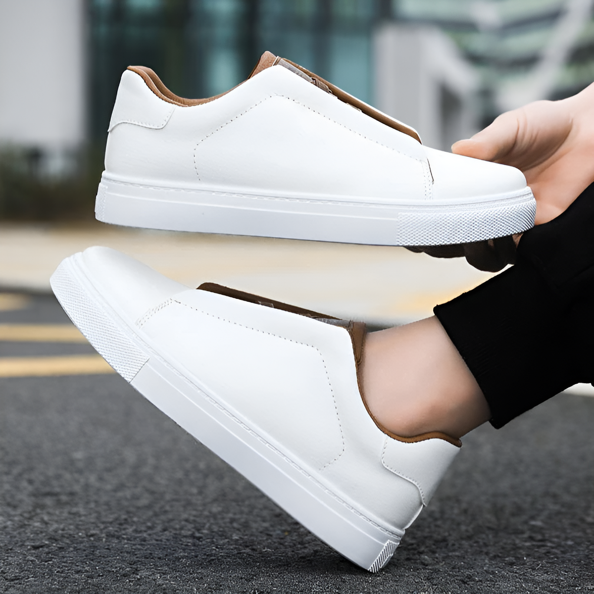 Instapsneakers voor heren in leerlook met elastische veters
