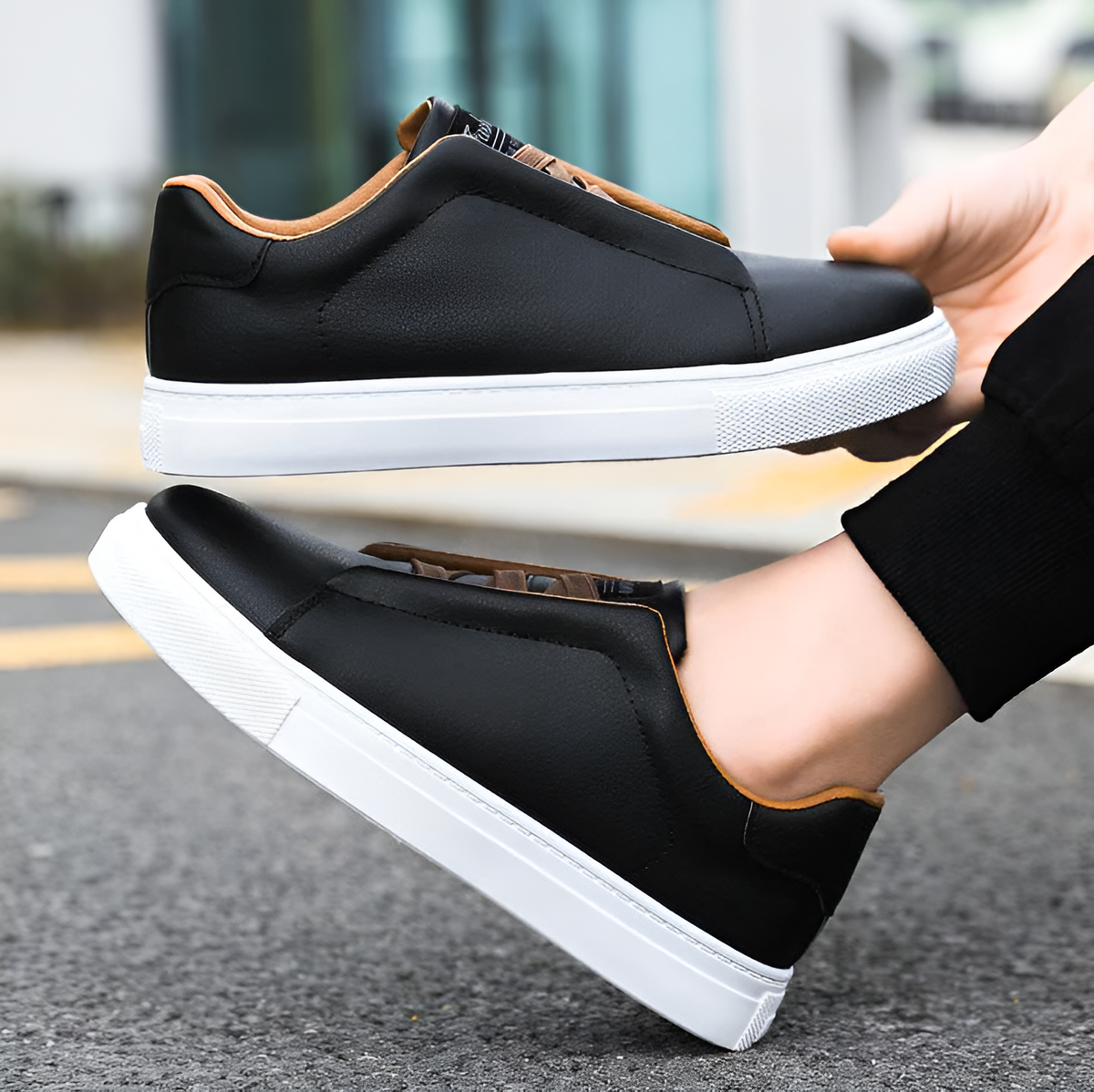 Instapsneakers voor heren in leerlook met elastische veters