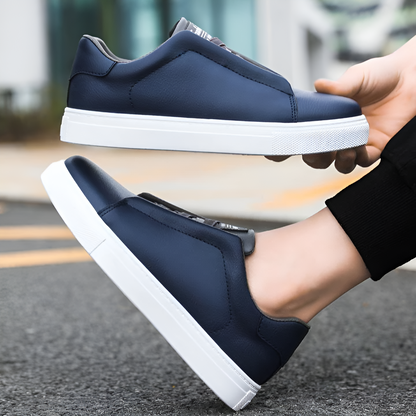 Instapsneakers voor heren in leerlook met elastische veters