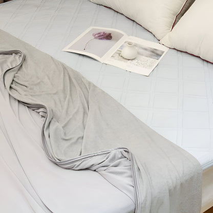 Koeldeken van katoen van 130 x 150 cm over een bed - beeld 5