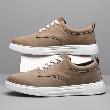 Lage herensneakers van geweven katoen met witte zool en witte veters - camel
