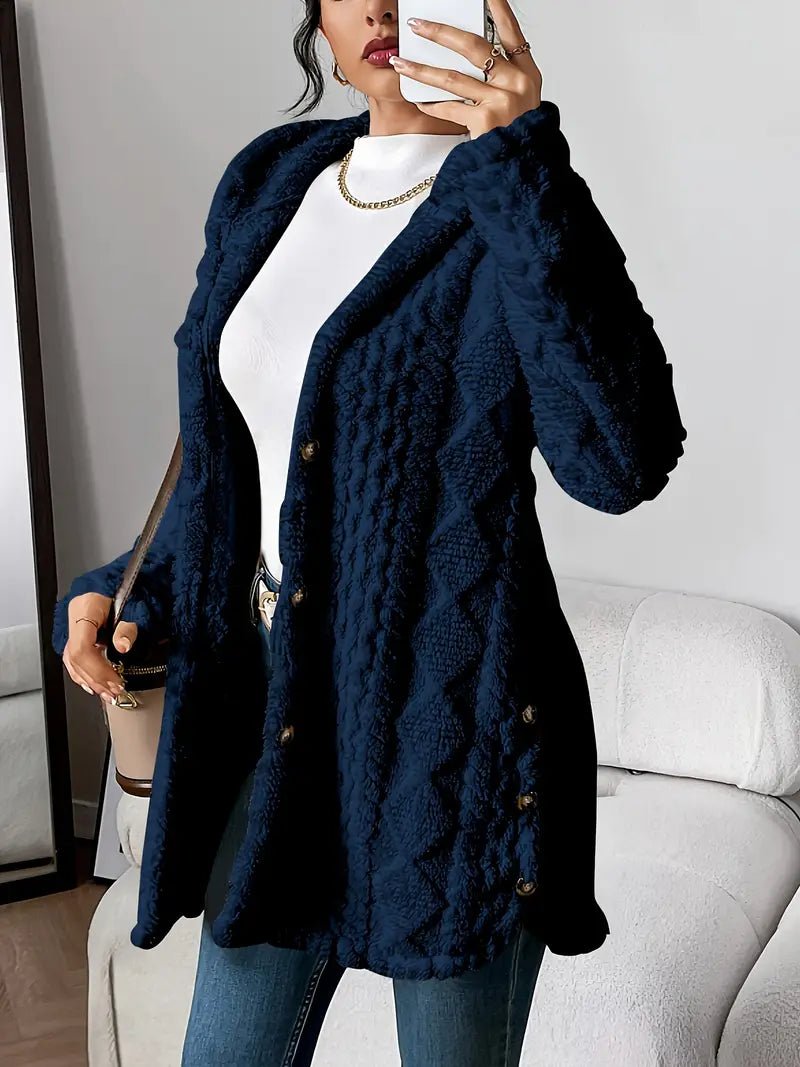 Lang teddy damesvest met capuchon, knopen en kabelpatroon - marineblauw