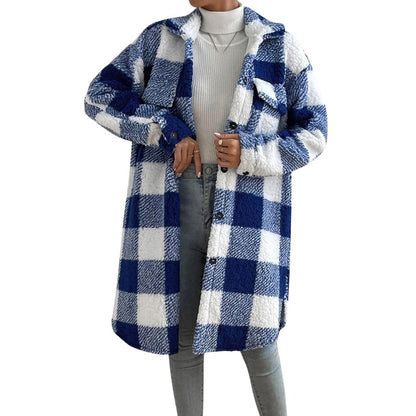 Lange geruite teddy damesjas met overhemdkraag en borstzakken - blauw en wit