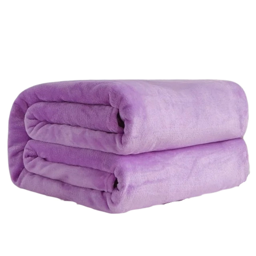 Lichte fleece deken van 150 x 200 cm, opgevouwen - lila