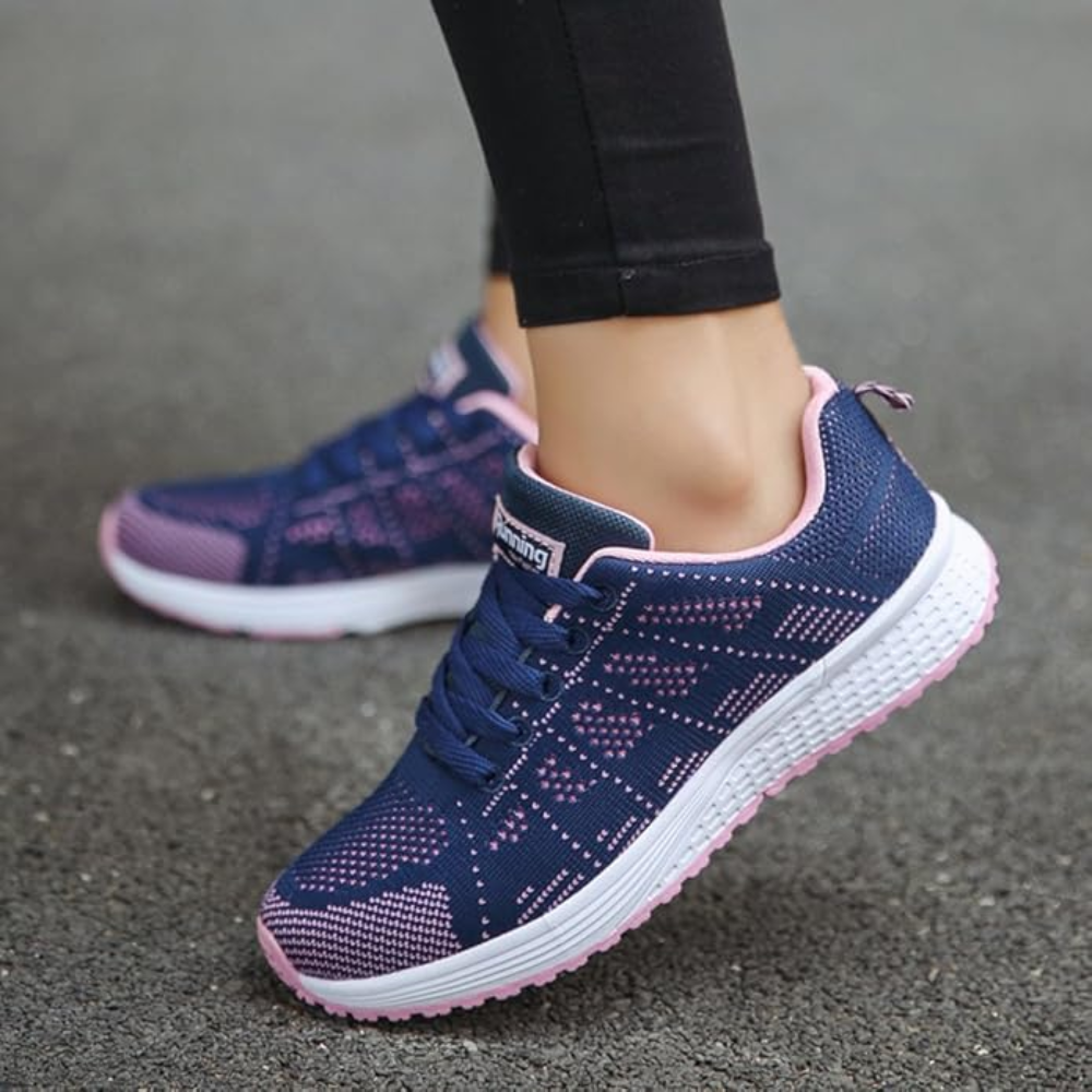 Lichte gebreide damessneakers met witte schuimzool