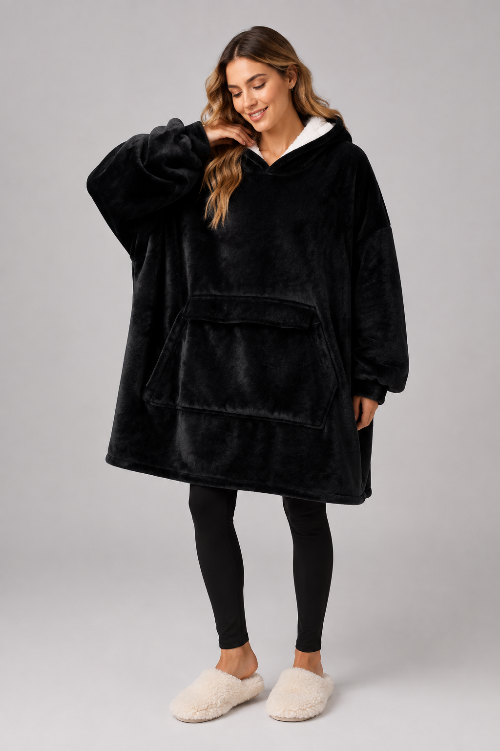 Oversized zwarte hoodie deken met gevoerde capuchon en brede buikzak