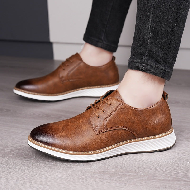 Nette herenschoenen in leerlook met open vetersluiting op een lichte witte sneakerzool - beeld 5