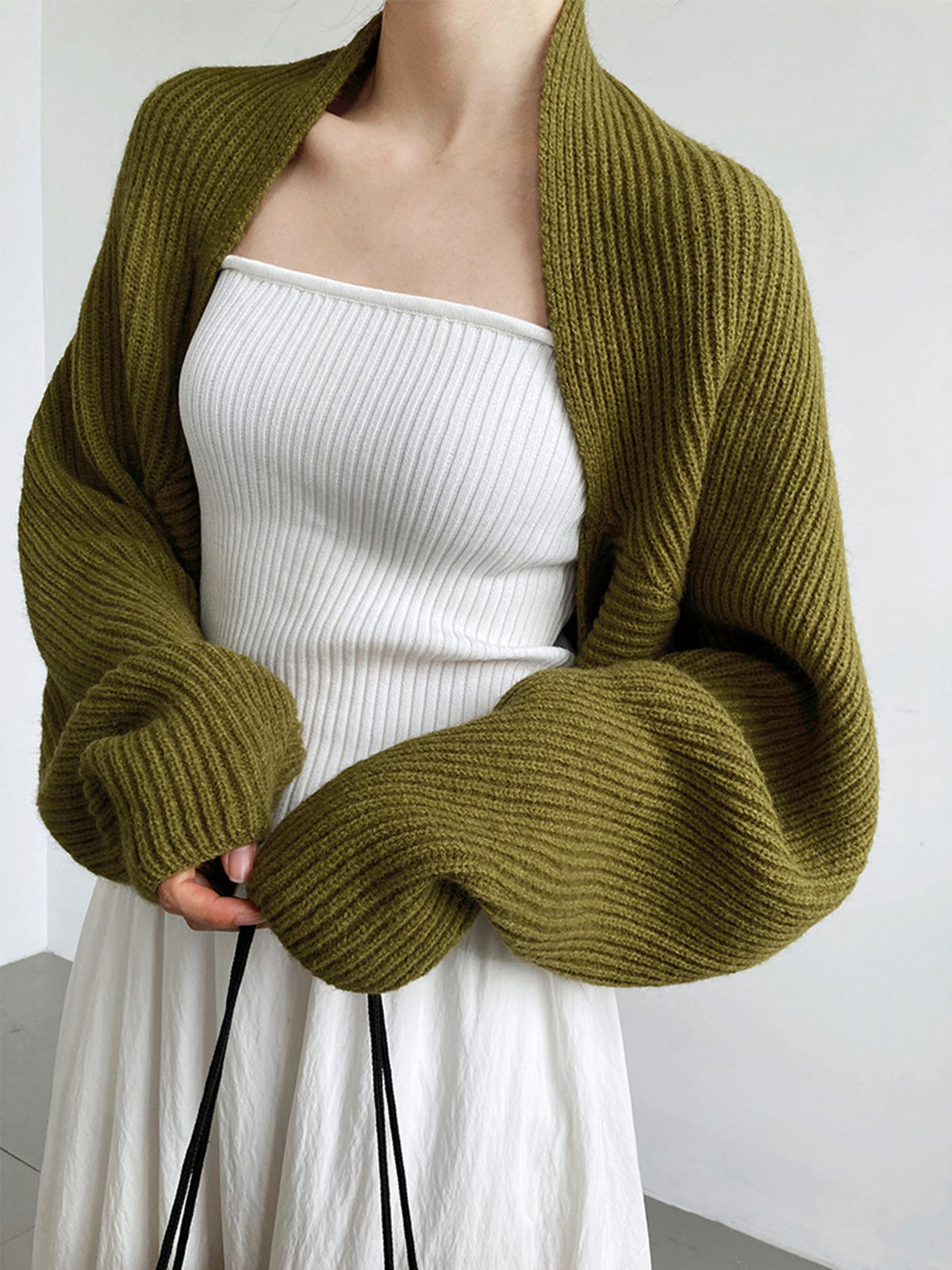 Oversized geribd damesvest met ballonmouwen en sjaalkraag - olijfgroen