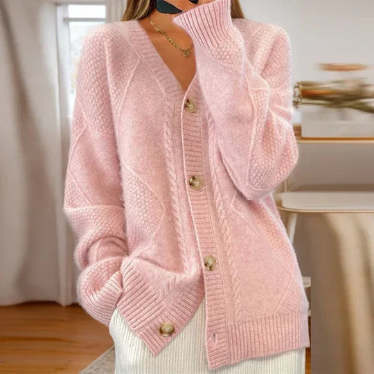 Oversized damesvest met kabelpatroon, V-hals en grote knopen - roze