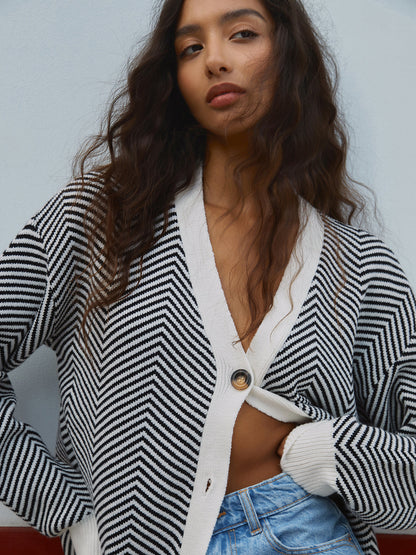 Oversized damesvest met visgraatstreep, V-hals en contrastboorden
