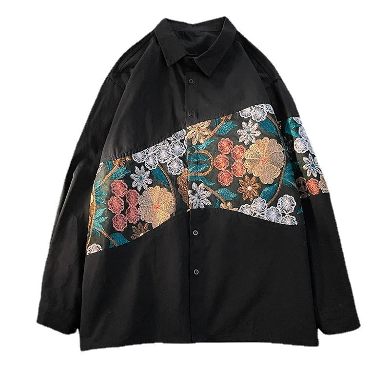 Oversized overshirt voor heren met een geborduurde bloemenband en knoopsluiting