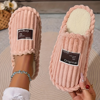Pantoffels voor dames van ribfluweel met pluche voering, open hiel en donker label op de neus - roze