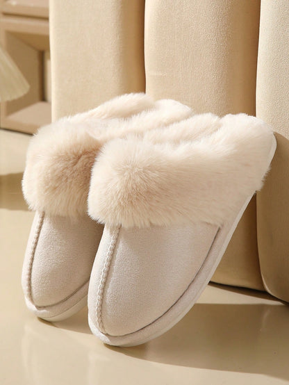 Pantoffels voor dames in suède look met brede omgeslagen kraag van pluche en lichte zool - crème