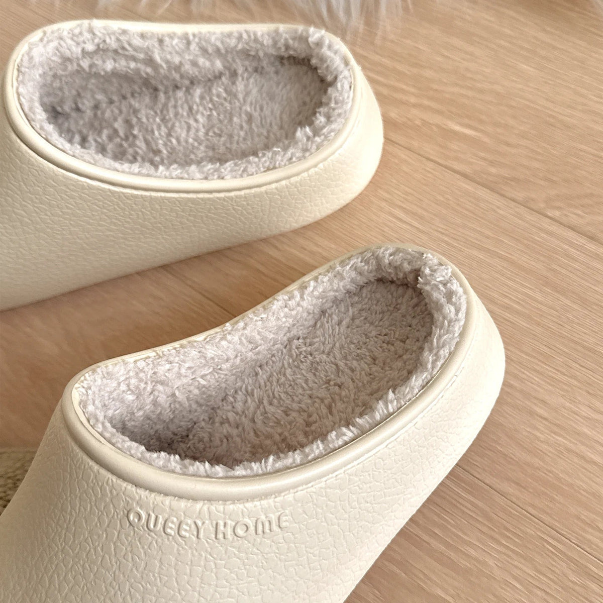 Pantoffels met gladde buitenkant met nerf, pluche voering en open hiel - beeld 4