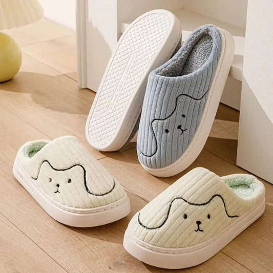 Pantoffels van ribvelours met geborduurd diergezichtje, fleece voering en rubberen zool