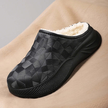 Pantoffels met waterafstotende bovenkant in geometrisch reliëf, teddy voering en dikke zool - beeld 6