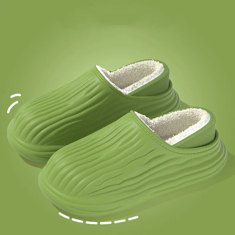 Pantoffels met golfreliëf in de buitenkant, pluche voering en dikke zool - groen