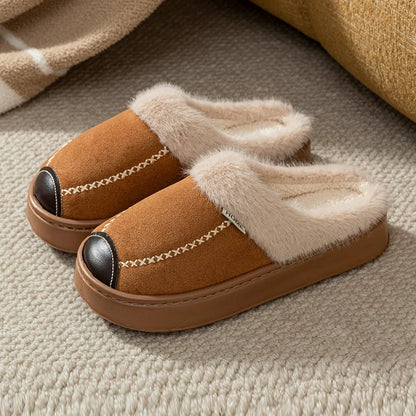 Pantoffels met dikke zool, suède look bovenkant en pluche rand - bruin