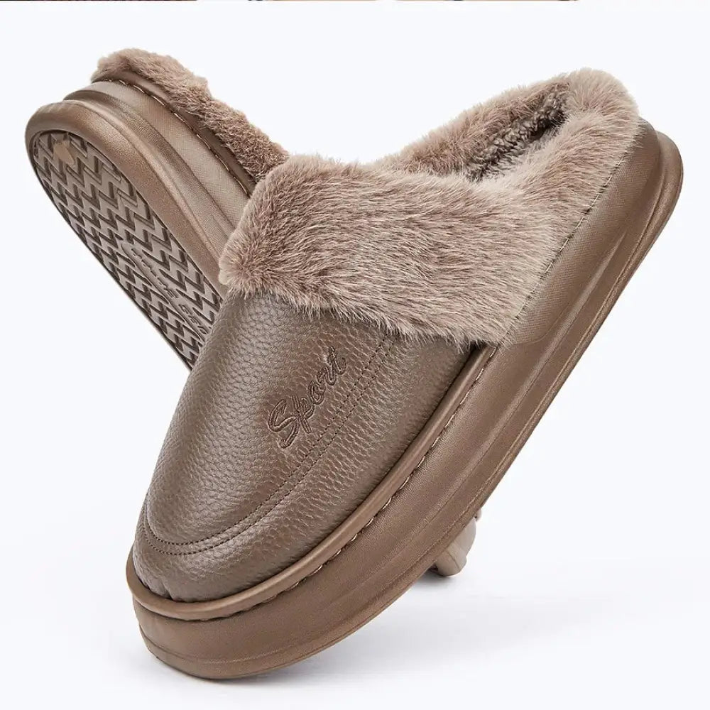 Pantoffels met gladde bovenkant in leerlook, pluche voering en rand en dikke zool - beeld 5
