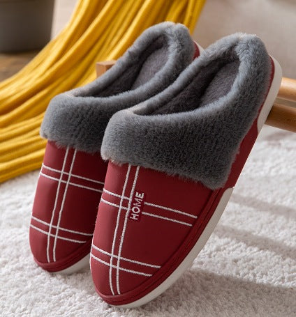 Herenpantoffels in leerlook met wit ruitstiksel, label op de wreef en brede pluche kraag - rood