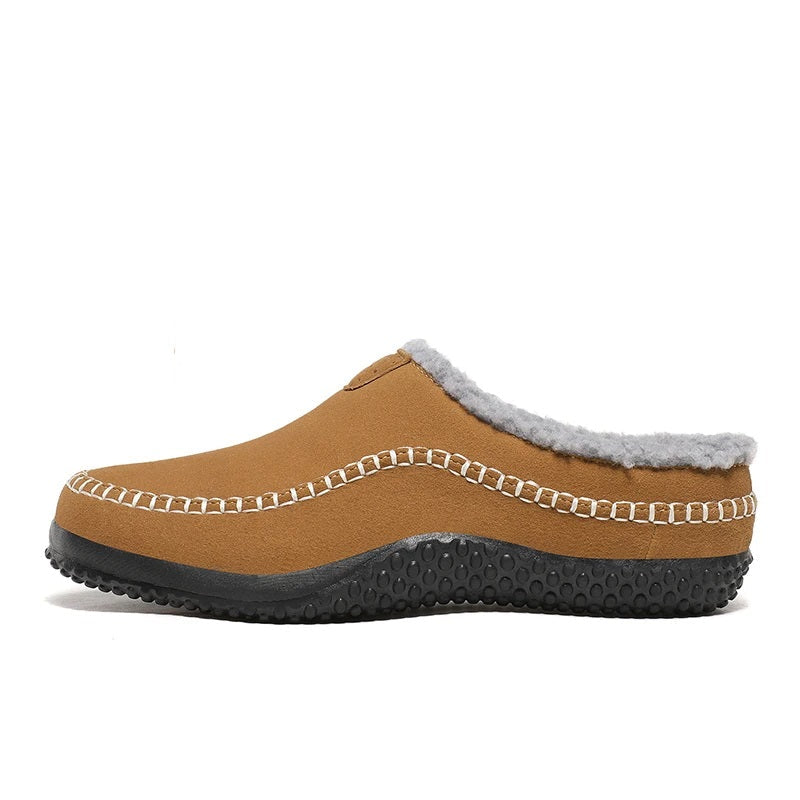 Pantoffels heren met open hiel, bovenkant in suède look, teddy voering en contraststiksel - bruin