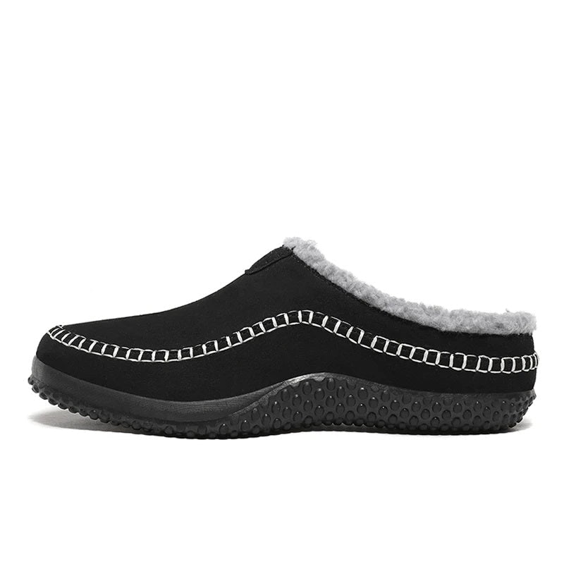 Pantoffels heren met open hiel, bovenkant in suède look, teddy voering en contraststiksel - zwart
