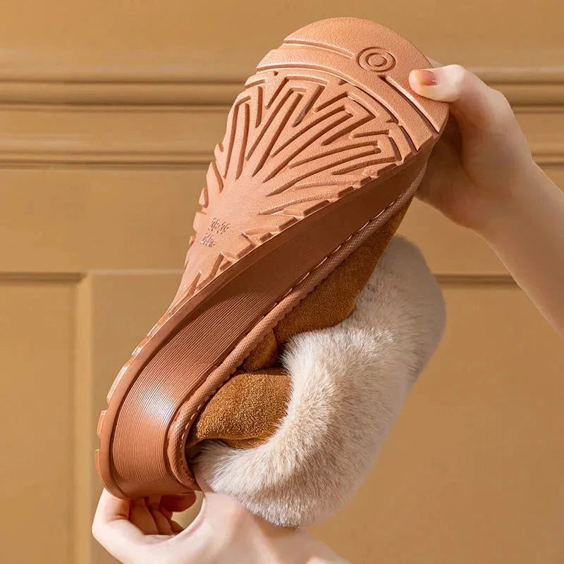 Plateau pantoffels in suède look met omgeslagen kraag van imitatiebont en dikke rubberen zool - beeld 5