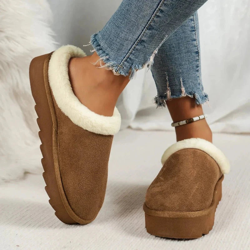 Plateau pantoffels voor dames in suède look met pluche rand en dikke profielzool - beeld 4