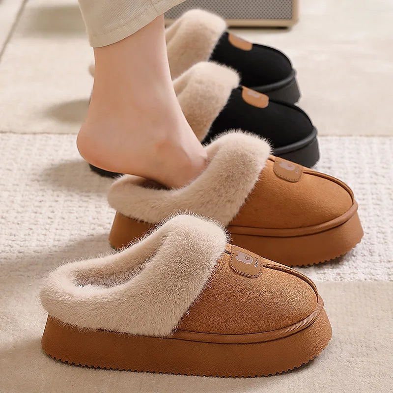 Plateau pantoffels voor dames in suède look met brede pluche rand en open hiel - beeld 6