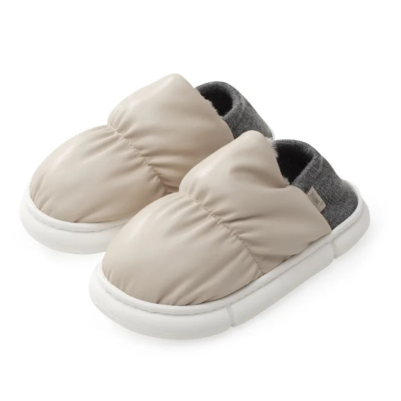 Plateau pantoffels van kunstleer in pufferlook met gebreide hiel en dikke zool - lichtbeige