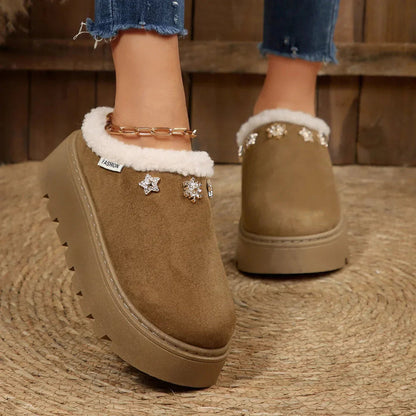 Plateau pantoffels in suède look met pluche rand en sterretjes van strass - beeld 5
