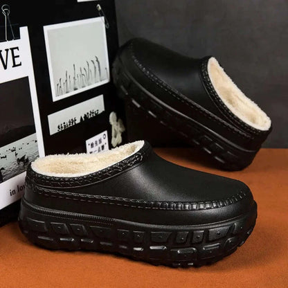 Plateau pantoffels met dikke profielzool, gladde buitenkant en pluche voering - zwart / pluche rand
