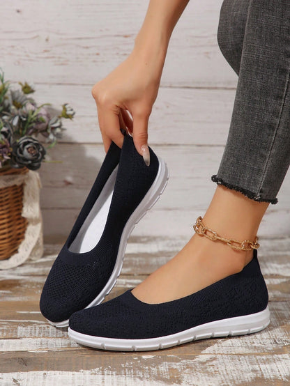 Platte comfortschoenen voor dames van fijn gebreide stof met lage instap en soepele witte zool - donkerblauw
