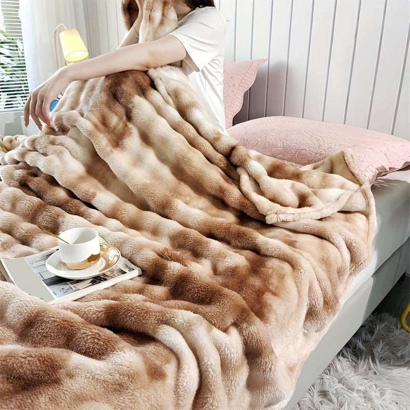 Pluche plaid met reliëfstrepen in gevlekte tinten - karamel