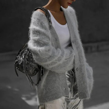 Pluizig oversized damesvest met diepe V-hals en knoopsluiting - grijs