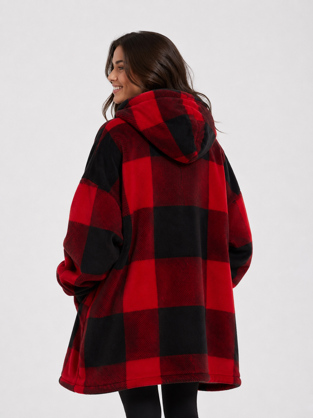 Oversized hoodie deken in rood-zwarte ruit met buikzak