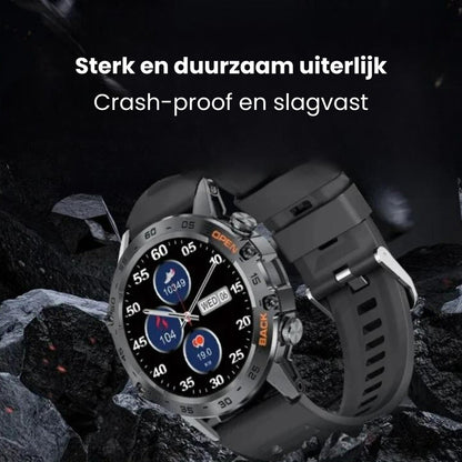Robuuste heren smartwatch op een donkere rotsachtige ondergrond