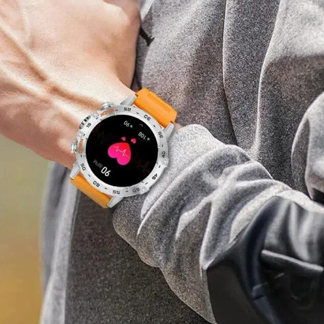 Robuuste heren smartwatch met oranje band om de pols