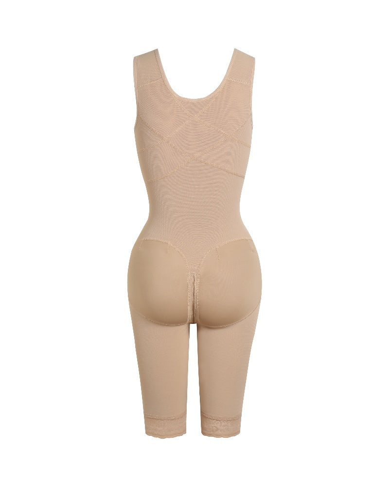 Shapewear body met haakjessluiting, brede bandjes en pijpen tot net boven de knie