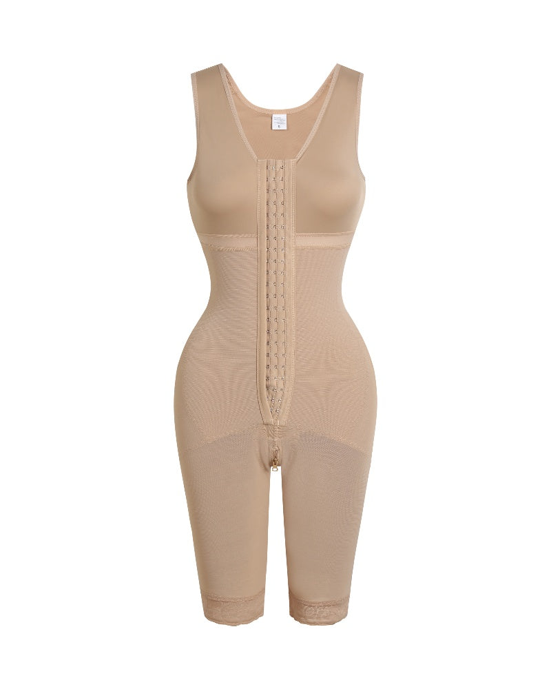 Shapewear body met haakjessluiting, brede bandjes en pijpen tot net boven de knie