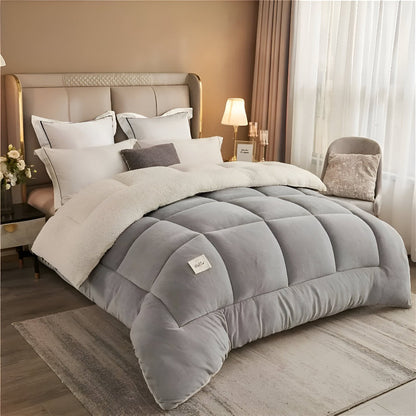 Dik sherpa dekbed met fleece voorkant op een opgemaakt bed - beeld 7