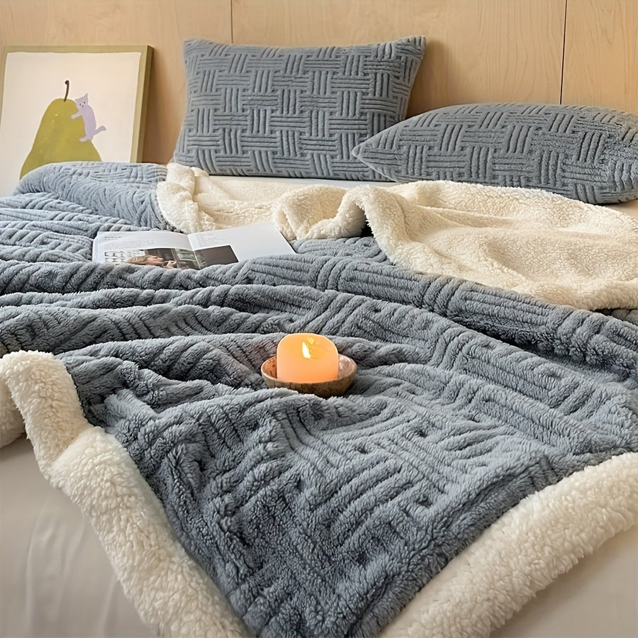 Dubbelzijdige sherpa plaid met vlechtpatroon - beeld 3