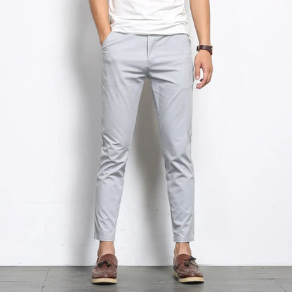 Slim fit chino voor heren met taps toelopende pijp tot op de enkel en riemlussen - beeld 5
