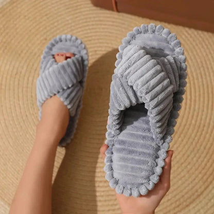 Slippers met gekruiste banden van geribde pluche, open teen en lichte zool - grijs