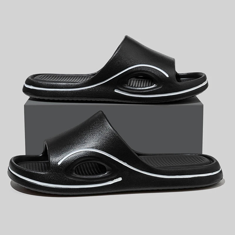 Slippers voor heren met dikke EVA-zool, uitsparing in de zijkant en contrastlijn - zwart