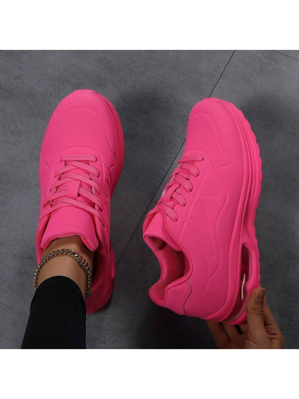 Sneakers voor dames in gladde leerlook, in één kleur met veters en zichtbare luchtkamer in de zool - fuchsia