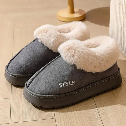 Korte snowboots in suède look met brede pluche kraag, pluche voering en dikke plateauzool - grijs