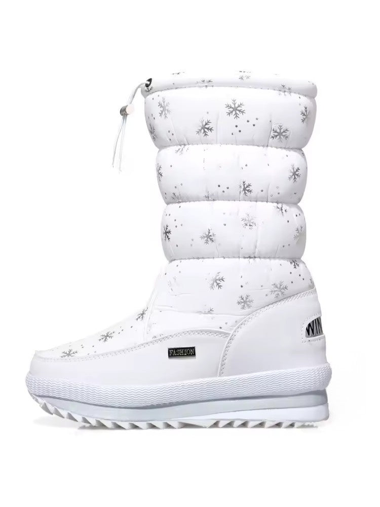 Snowboots voor dames met gewatteerde schacht, trekkoord en pluche voering - wit met sneeuwvlokken