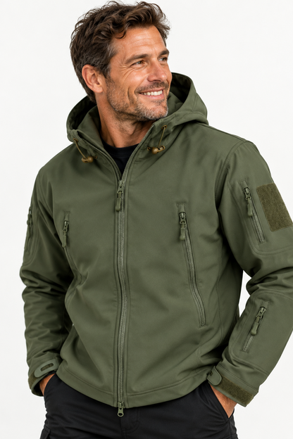 Softshell herenjack met capuchon, fleecevoering en ritszakken